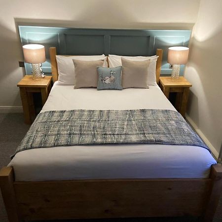 The Wheatsheaf Inn Onneley 외부 사진