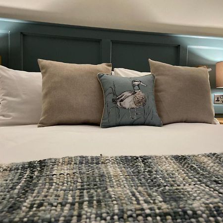 The Wheatsheaf Inn Onneley 외부 사진