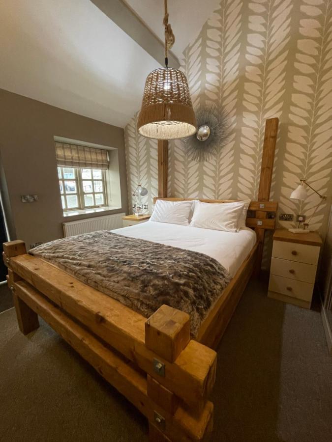 The Wheatsheaf Inn Onneley 외부 사진