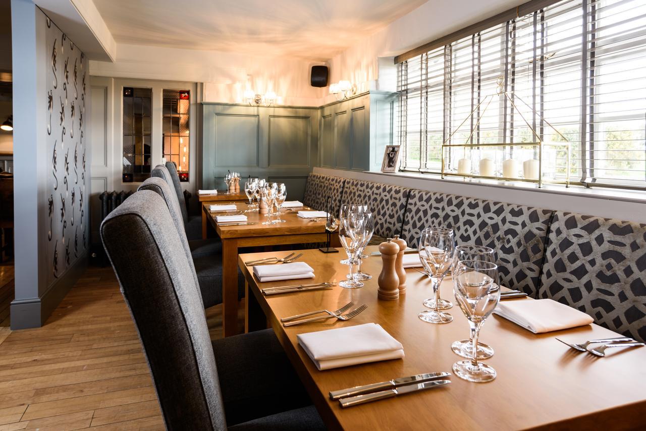 The Wheatsheaf Inn Onneley 외부 사진