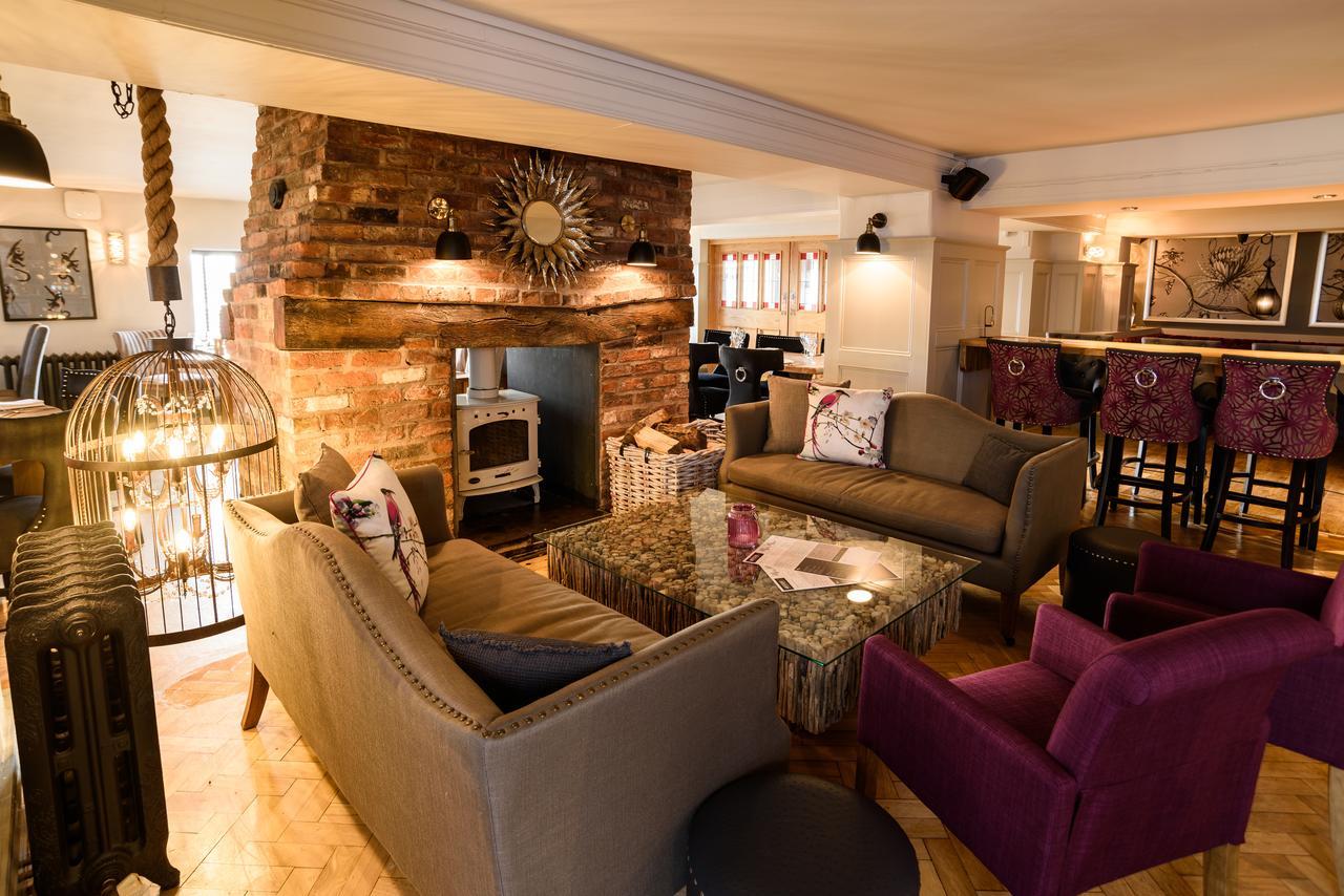 The Wheatsheaf Inn Onneley 외부 사진